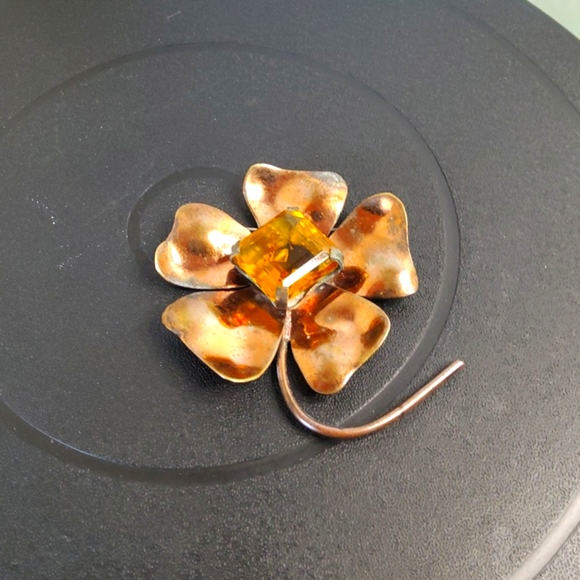 Antique copper handmade flower brooch Jewelry - Antique handmade copper brooch with glass center